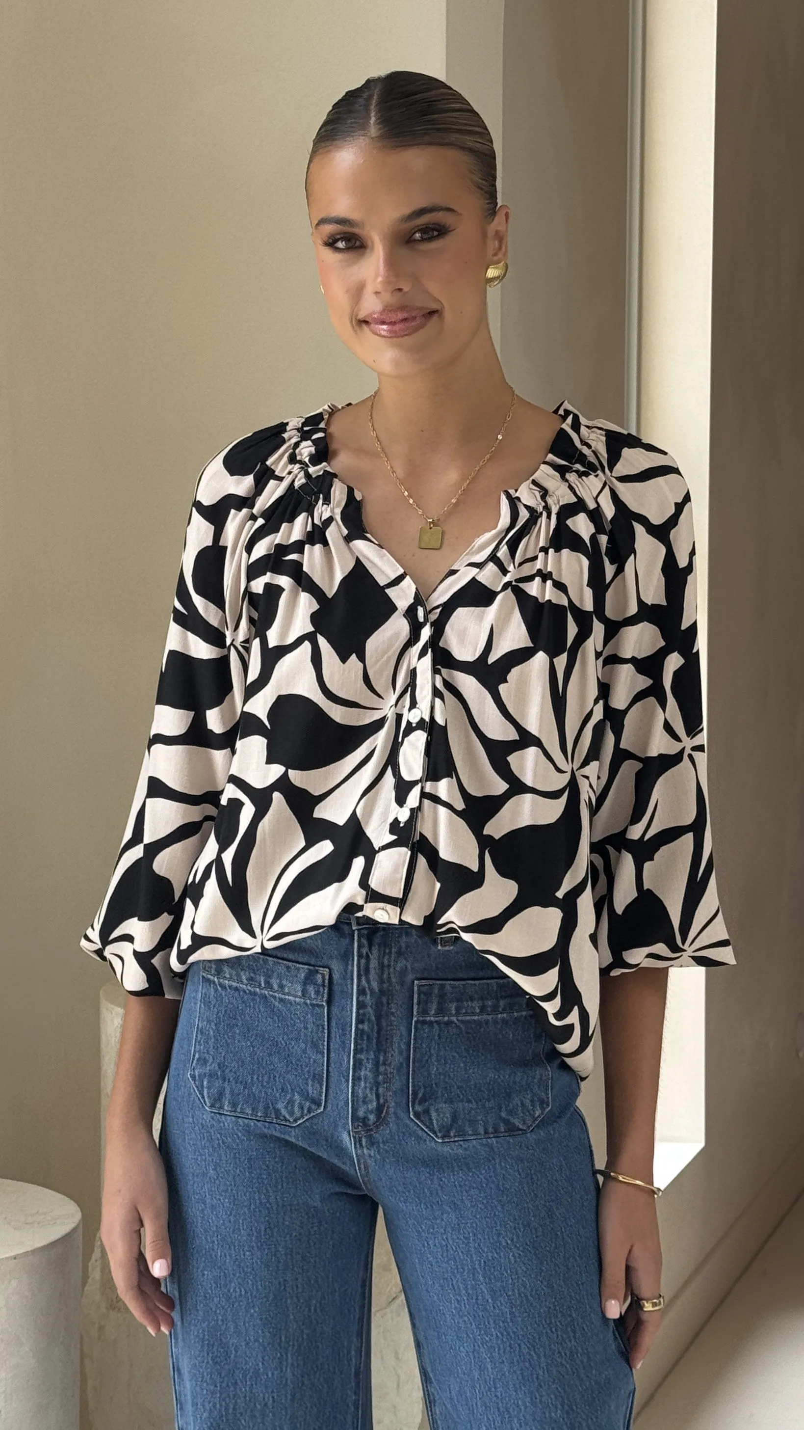 Addison Top - Black/Beige