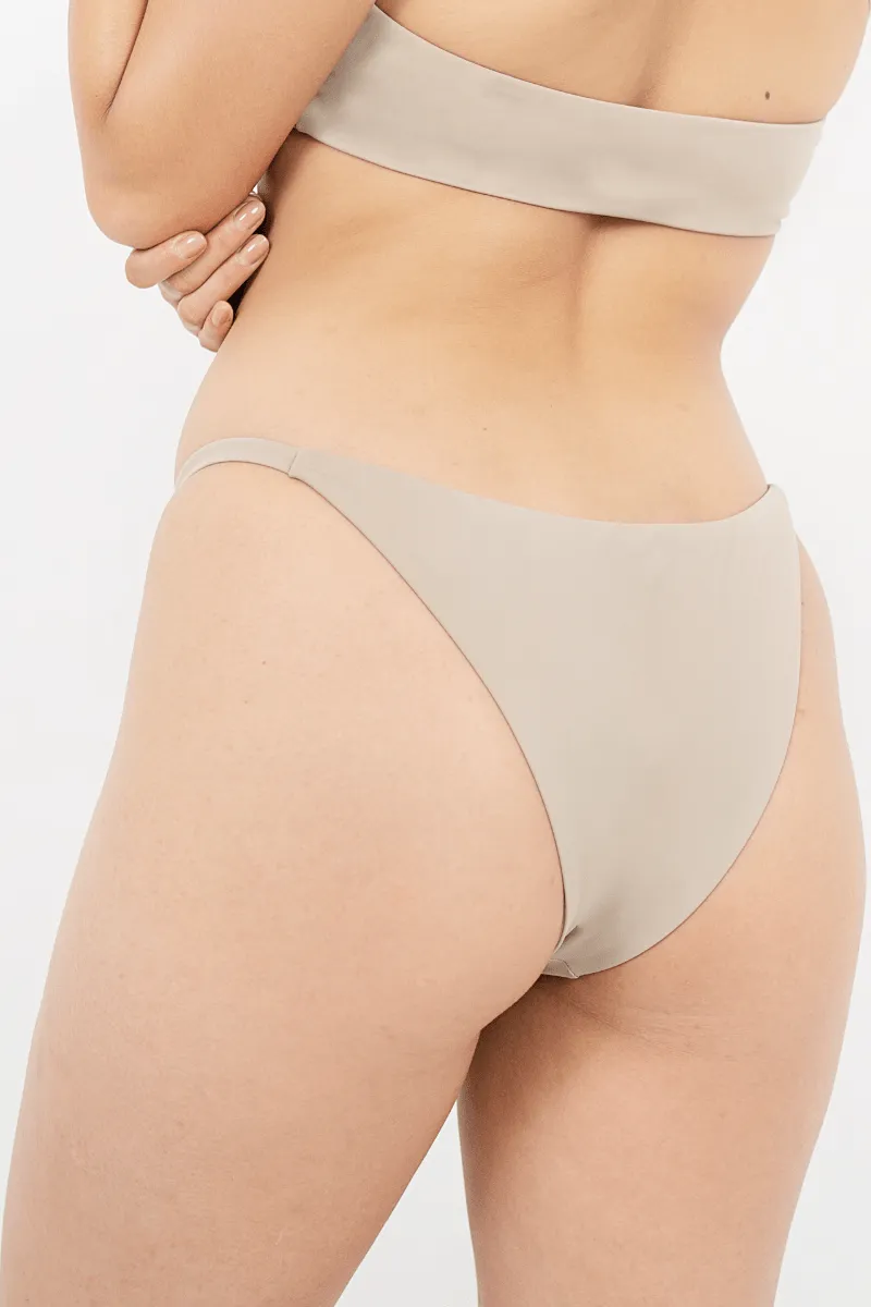 Crete Econyl® Bikini Bottom | Sand