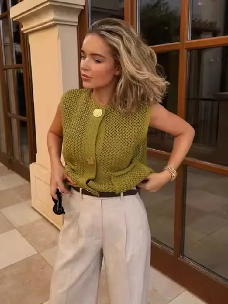 Green Round Neck Women Knitted Vest