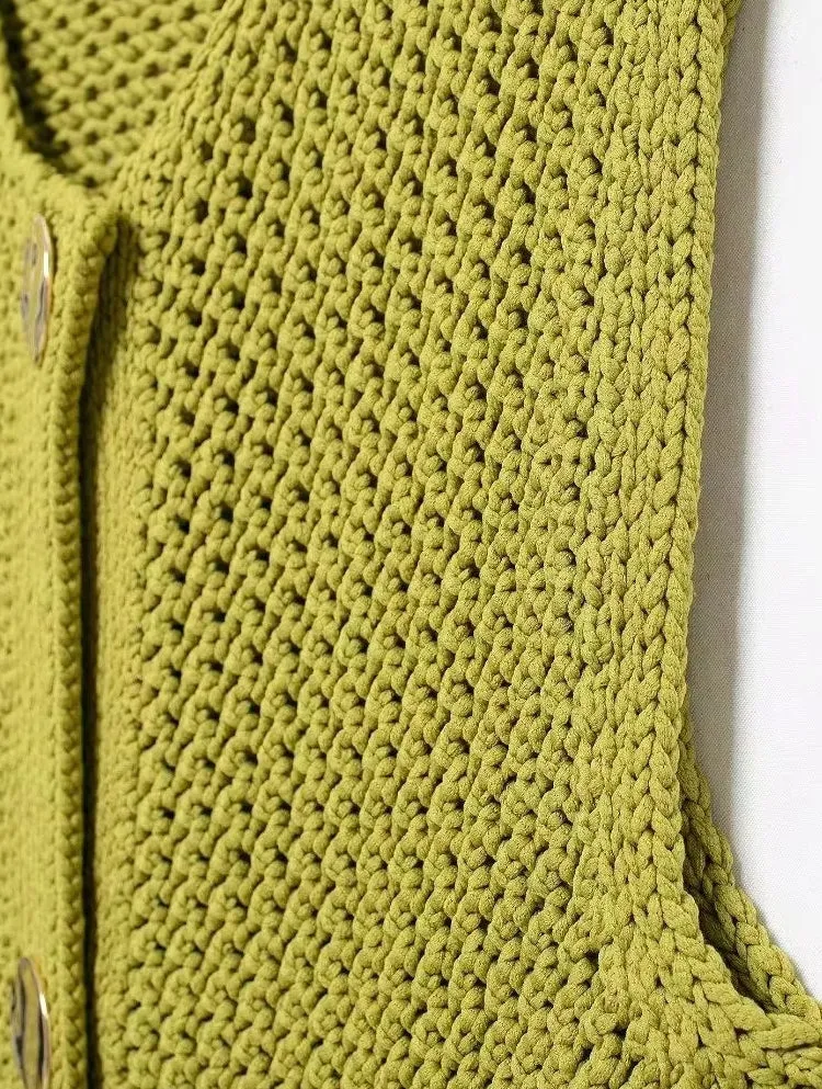 Green Round Neck Women Knitted Vest