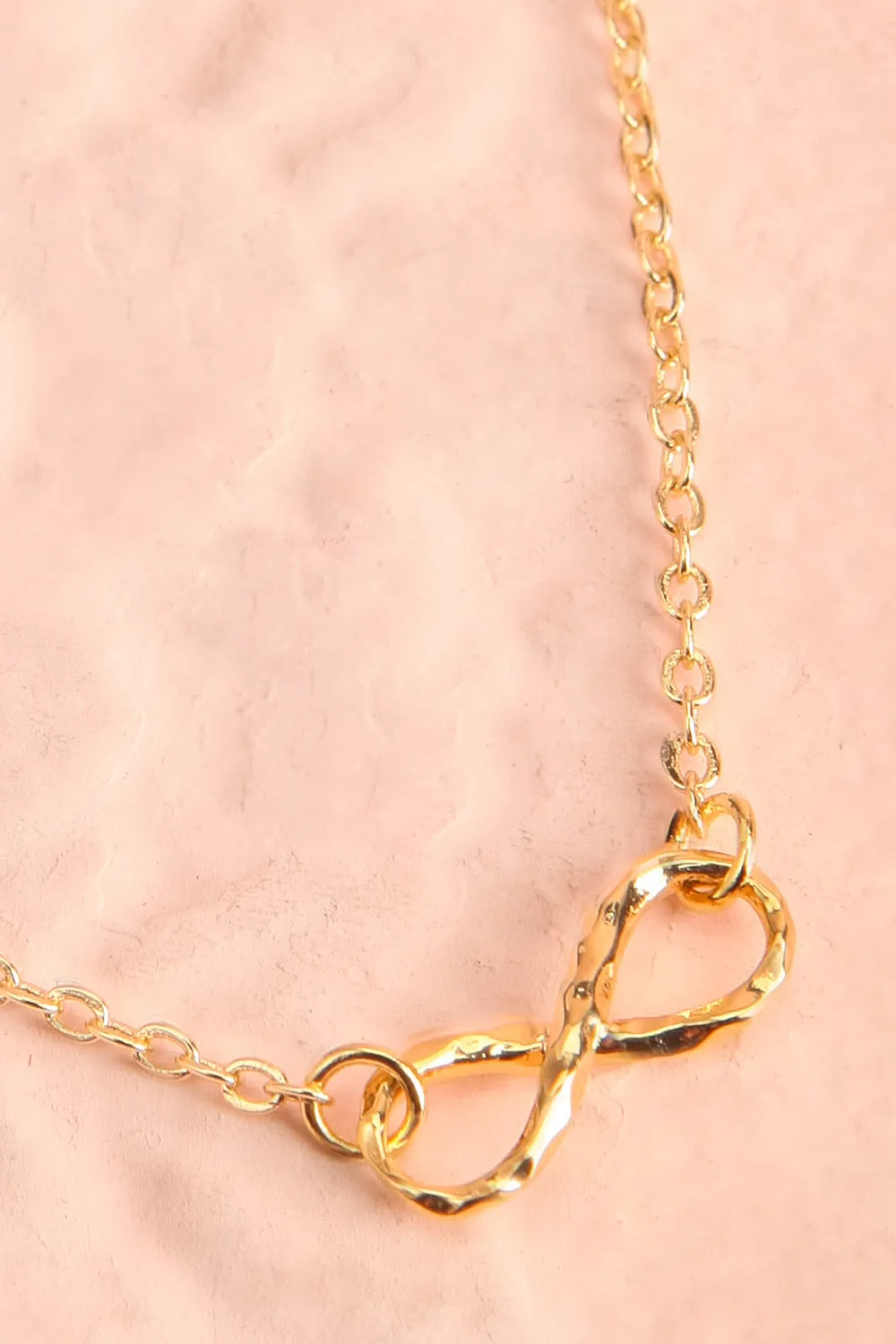 Omega | Infinity Pendent Gold Necklac