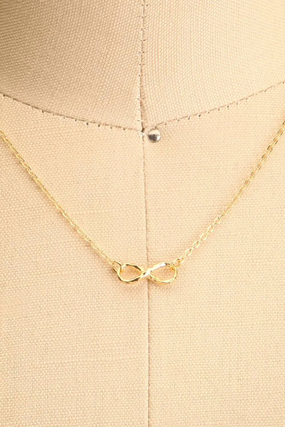 Omega | Infinity Pendent Gold Necklac