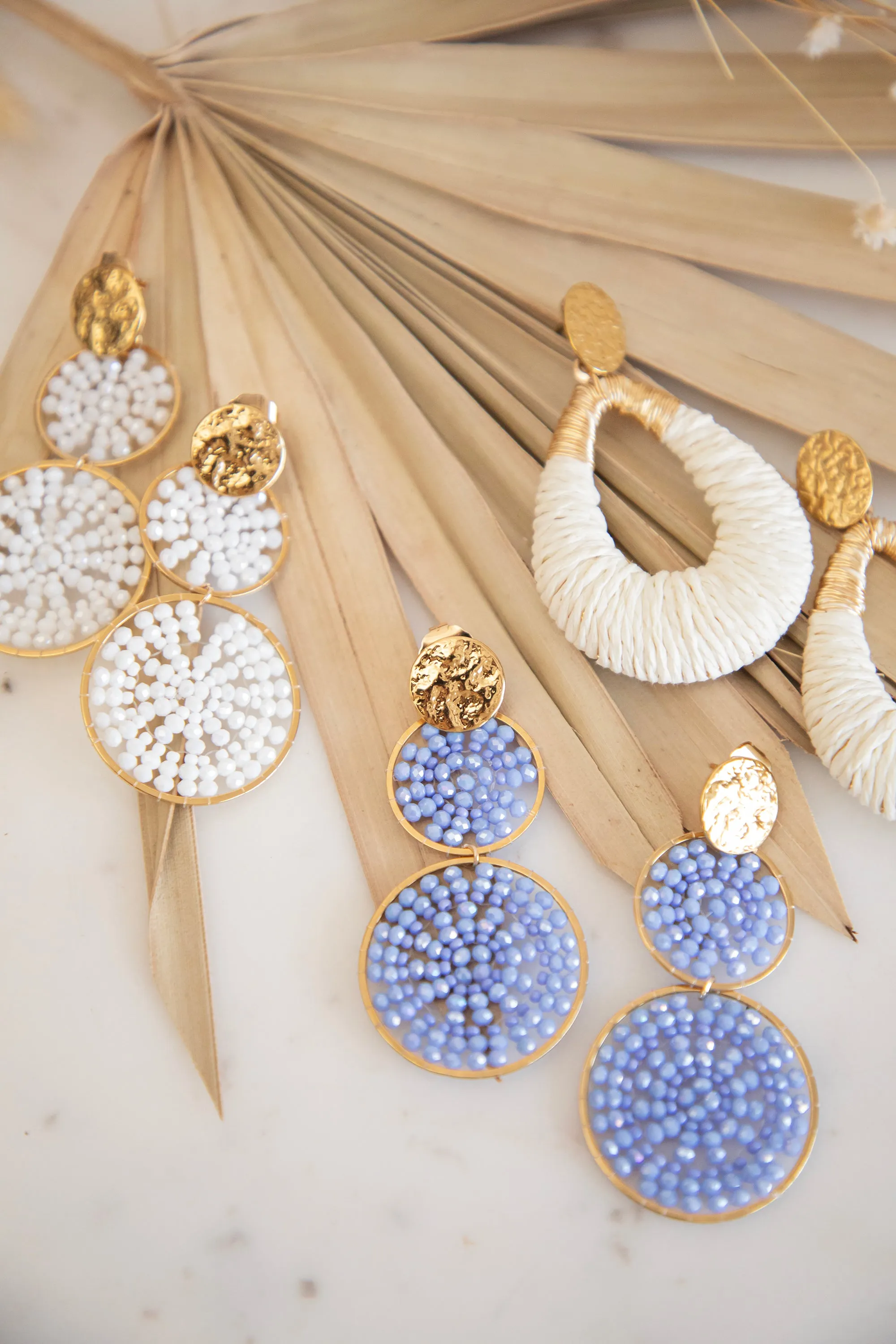 Rotan Drop Beige/Gold - Oorbellen