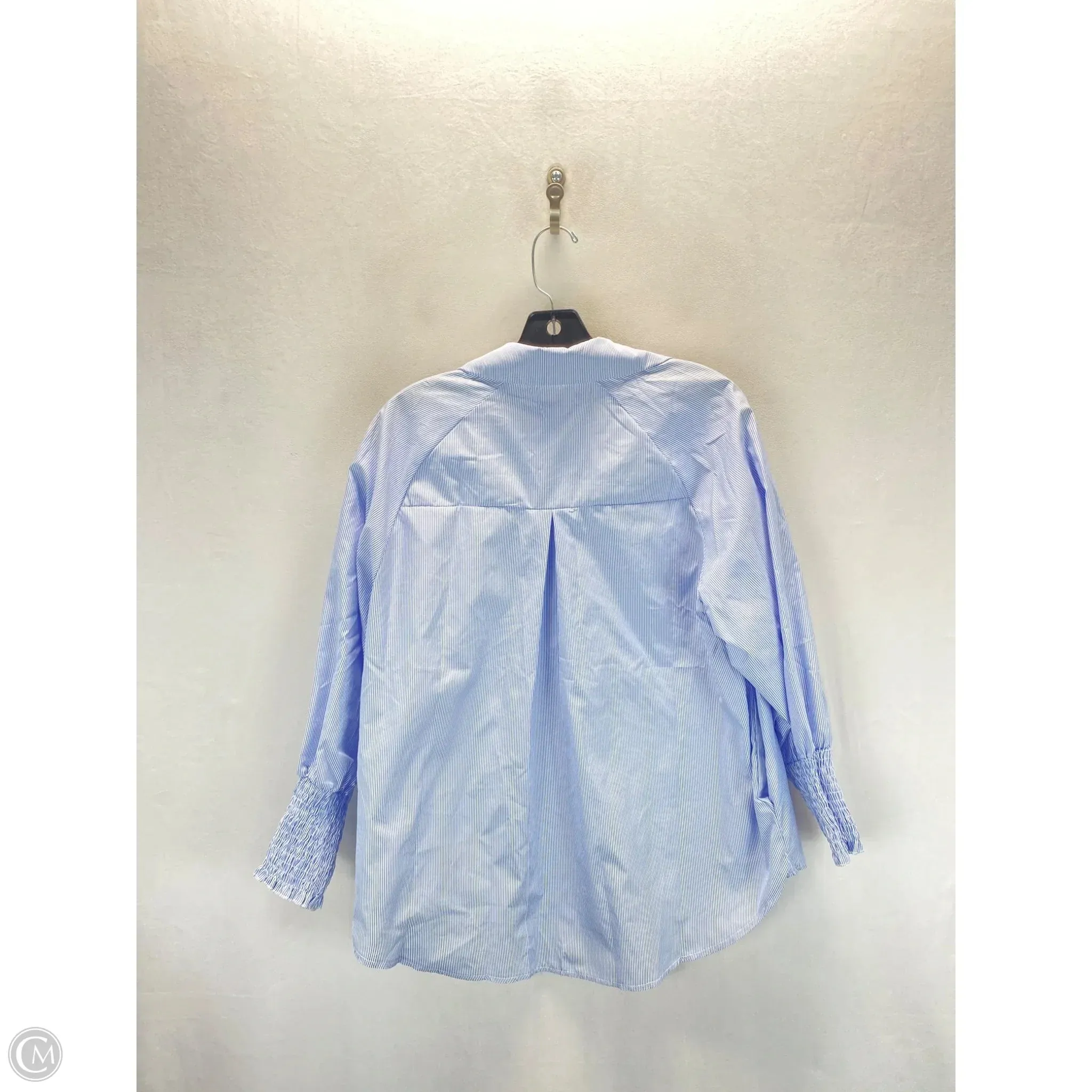 Top Long Sleeve By Clothes Mentor In Blue & White, Size: S