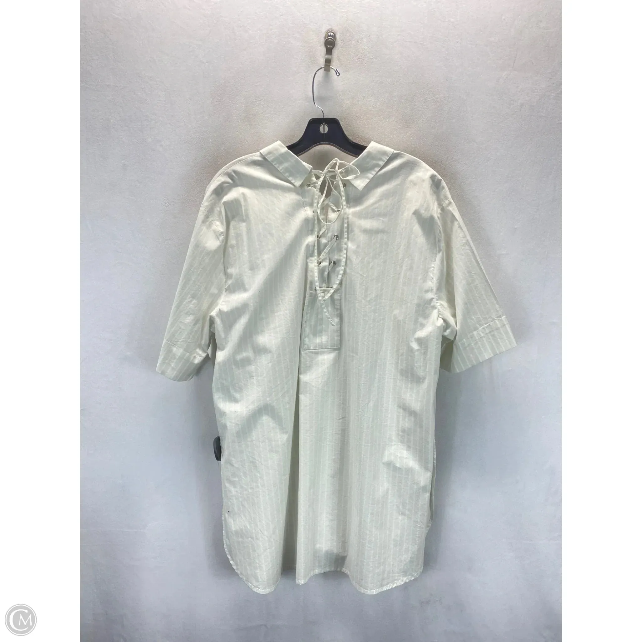 Top Short Sleeve By Lane Bryant In Striped Pattern, Size: 16