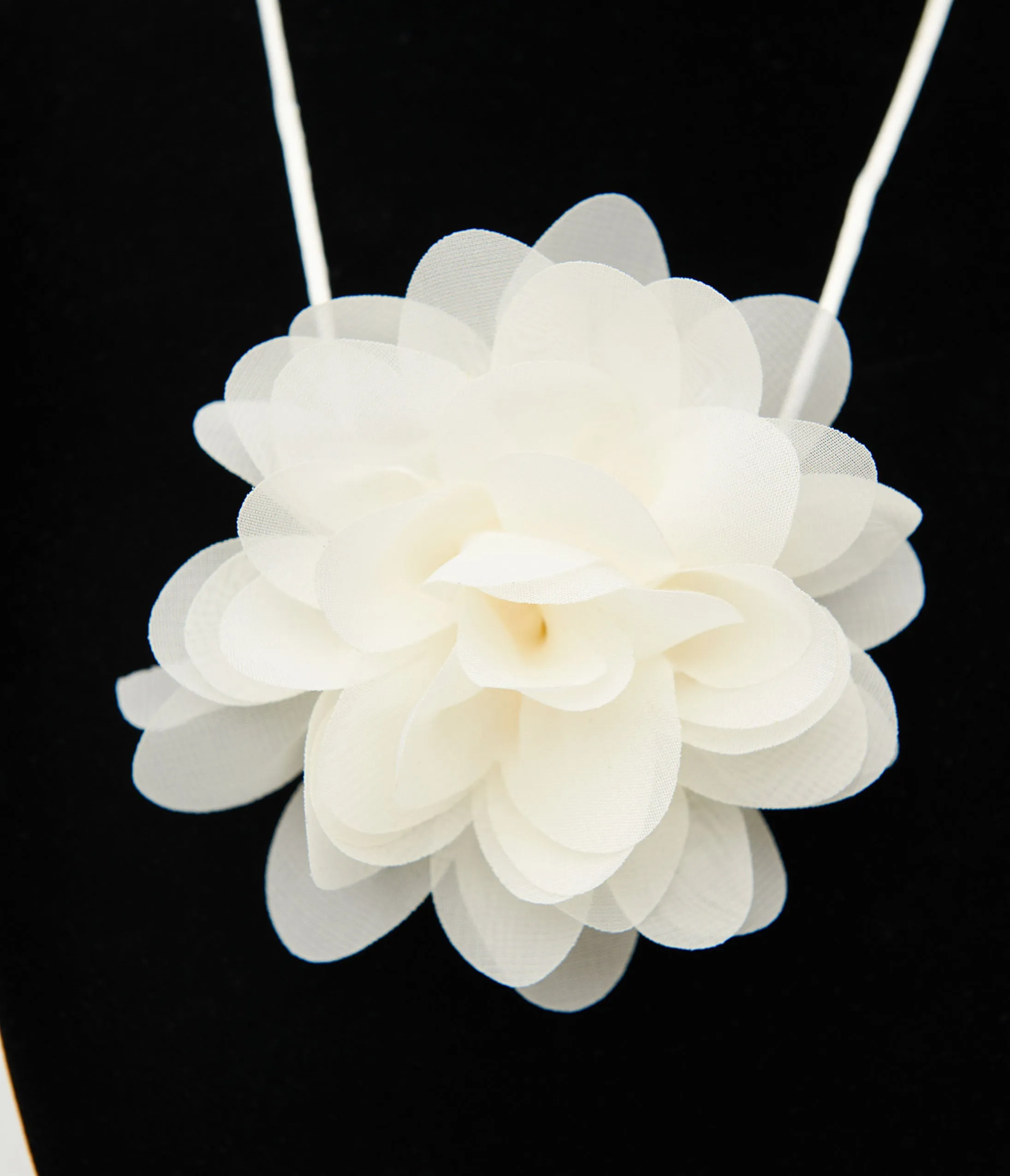 White Flower Necklace
