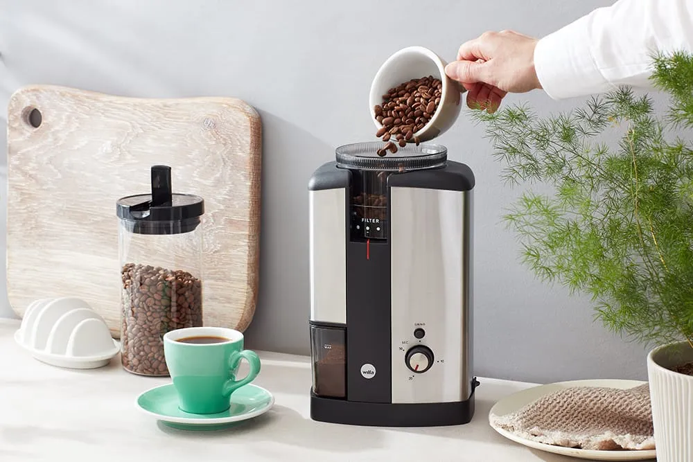 Wilfa Svart Coffee Grinder (Silver)   Hario Drip Kettle Air