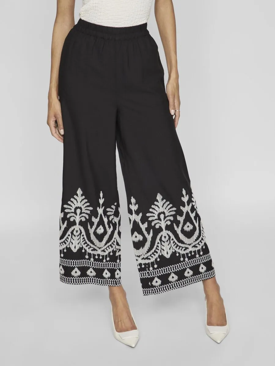 Winnie Embroidered Cropped Trousers (Black)
