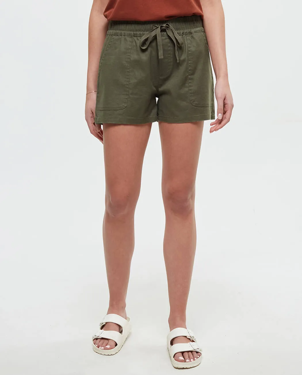 Women Cotton Regular Fit Solid Shorts